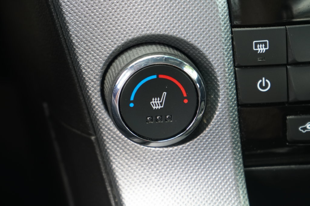 Used 2016 Chevrolet Cruze LTZ FWD image 29