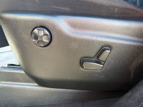 Used 2021 Jeep Grand Cherokee Limited image 19