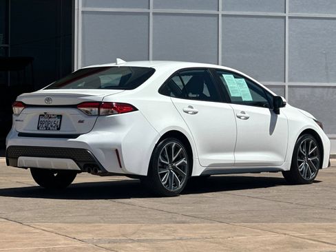 Certified 2021 Toyota Corolla SE w/ Carpet Mat Package (TMS) FWD image 4