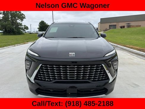 Used 2025 Buick Enclave Avenir w/ Super Cruise Package FWD image 2