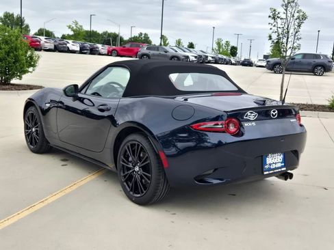 New 2026 MAZDA MX-5 Miata Club w/ Interior Package RWD image 10