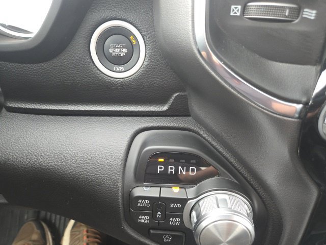 Used 2025 RAM 1500 Laramie AWD/4WD image 17