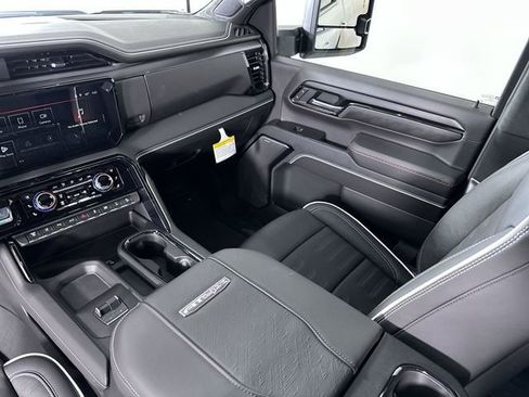 New 2026 GMC Sierra 2500 AT4X AWD/4WD image 37