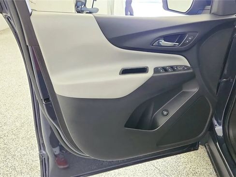 Used 2018 Chevrolet Equinox LT AWD/4WD image 31