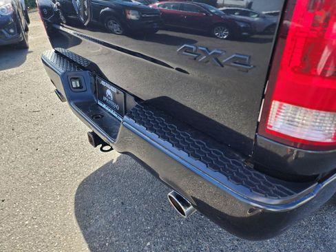 Used 2015 RAM 1500 Express AWD/4WD image 28