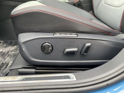 Used 2025 Volkswagen Jetta GLI Autobahn image 20