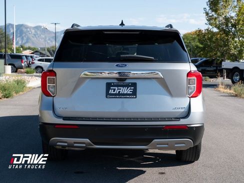 Used 2024 Ford Explorer XLT w/ Equipment Group 202A image 13