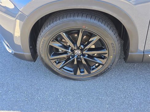 Used 2023 MAZDA CX-9 Carbon Edition image 12