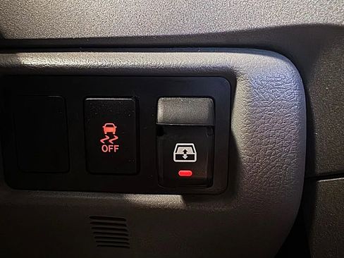 Used 2010 Toyota Tundra 2WD CrewMax image 25