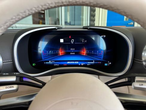 Used 2022 Mercedes-Benz SL 63 AMG 4MATIC image 24