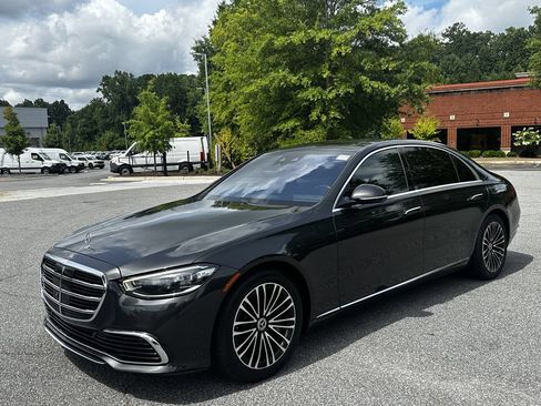 Certified 2023 Mercedes-Benz S 580e 4MATIC Sedan image 4