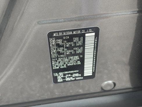 Used 2024 Nissan Armada SL w/ Captain's Chairs Package AWD/4WD image 26