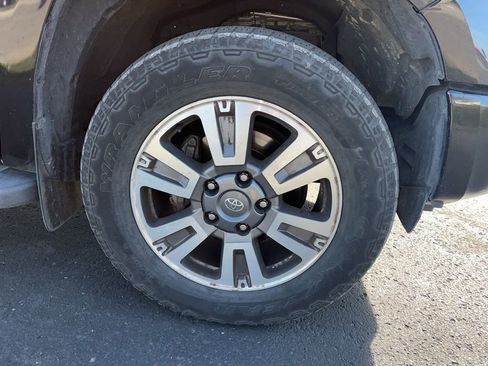 Used 2019 Toyota Tundra Platinum image 12