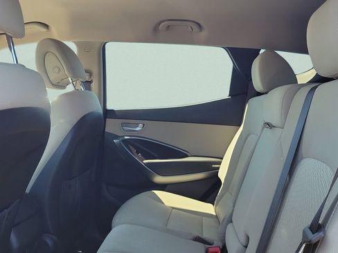 Used 2017 Hyundai Santa Fe Sport FWD image 9