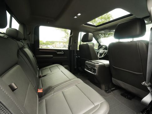 Used 2024 GMC Sierra 2500 Denali w/ Denali Reserve Package AWD/4WD image 33