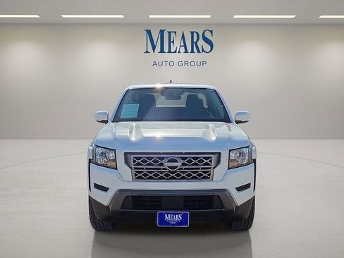 Used 2022 Nissan Frontier SV image 8