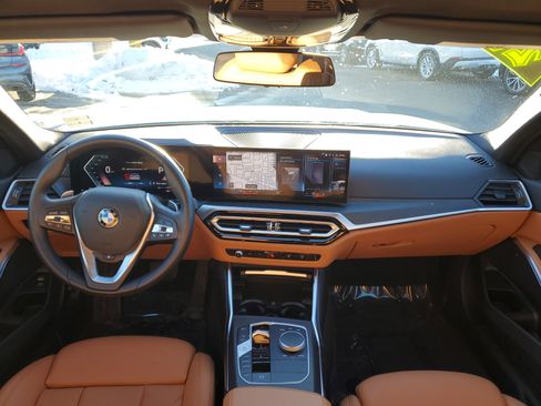 Certified 2023 BMW 330i xDrive Sedan w/ Convenience Package image 21