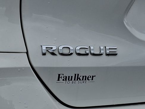 Used 2020 Nissan Rogue SV AWD/4WD image 30