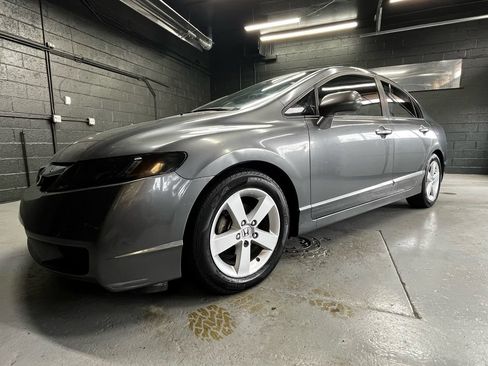 Used 2010 Honda Civic LX-S image 3
