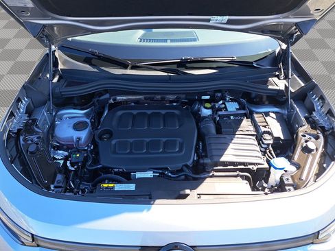 New 2025 Volkswagen Tiguan SE FWD image 19