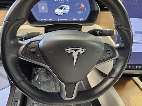 Used 2019 Tesla Model X AWD/4WD image 13
