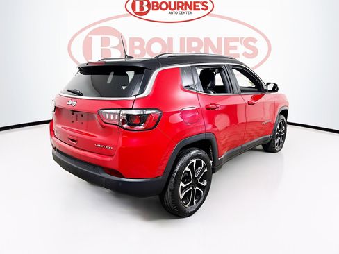 Used 2023 Jeep Compass Limited AWD/4WD image 9