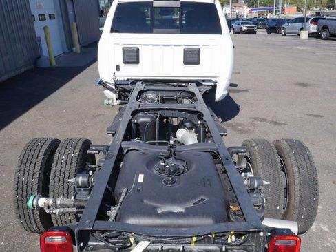 New 2026 RAM 4500 Tradesman AWD/4WD image 9
