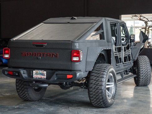 Used 2023 Jeep Gladiator Sport AWD/4WD image 19