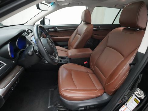 Used 2019 Subaru Outback 3.6R Touring w/ Popular Package #3A image 7