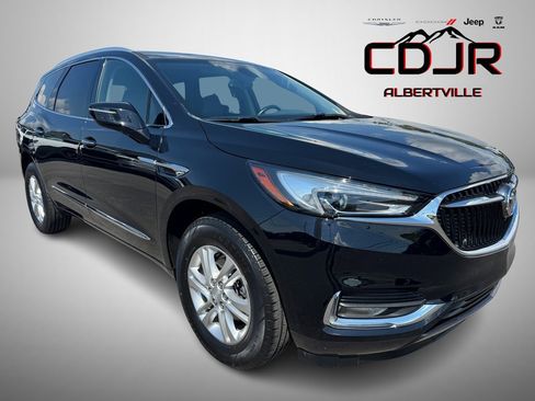 Used 2021 Buick Enclave Essence image 1