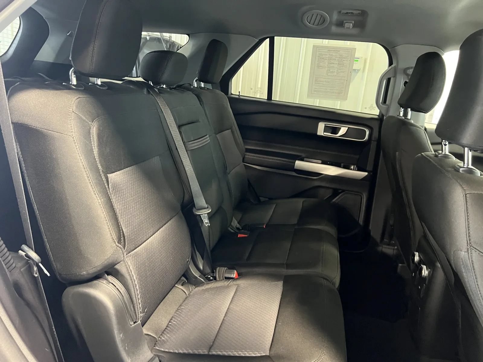 Used 2022 Ford Explorer XLT AWD/4WD image 43