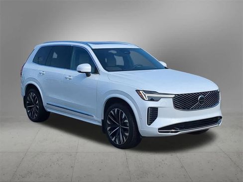 Used 2026 Volvo XC90 B6 Plus w/ Protection Package image 8