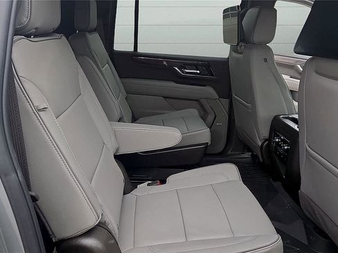 New 2026 GMC Yukon XL Elevation w/ Elevation Premium Package image 26