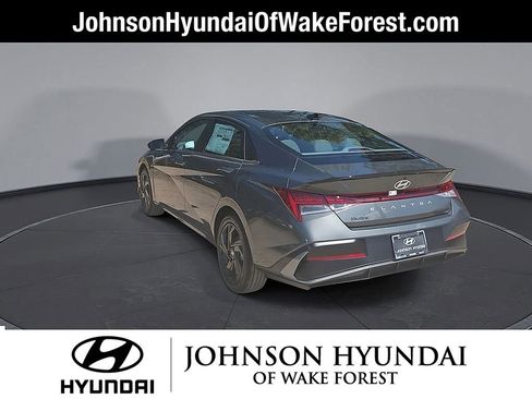 New 2026 Hyundai Elantra SEL Sport Premium FWD image 18