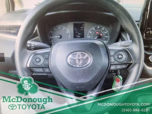 Used 2024 Toyota Corolla LE FWD image 12