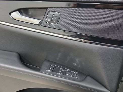 Certified 2022 Lincoln Nautilus Standard image 25