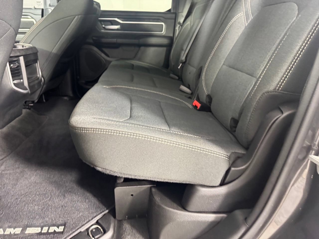 Used 2022 RAM 1500 Big Horn AWD/4WD image 25