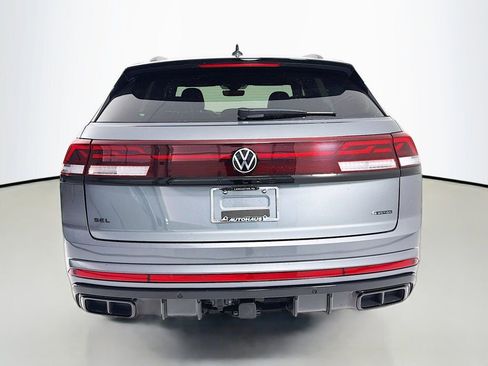 Used 2025 Volkswagen Atlas Cross Sport SEL R-Line image 6