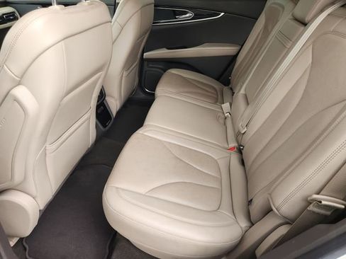 Used 2022 Lincoln Nautilus Reserve FWD image 23