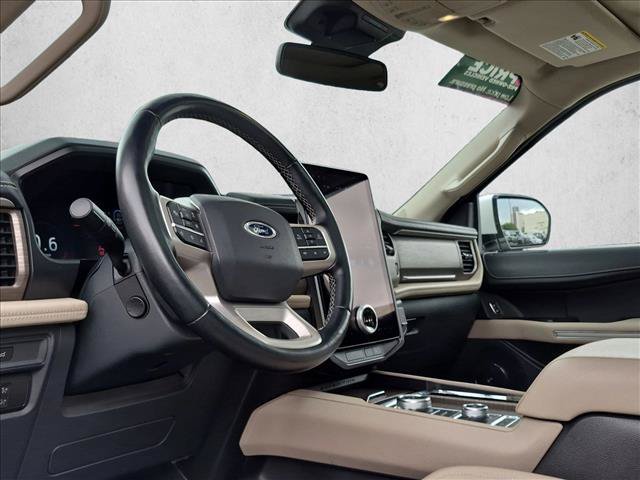 Used 2022 Ford Expedition Max Limited AWD/4WD image 11