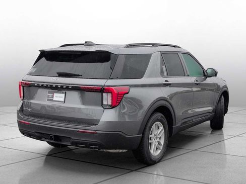 New 2026 Ford Explorer Active RWD image 14