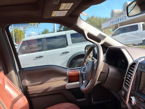 Used 2019 Ford F150 King Ranch w/ Equipment Group 601A Luxury AWD/4WD image 19