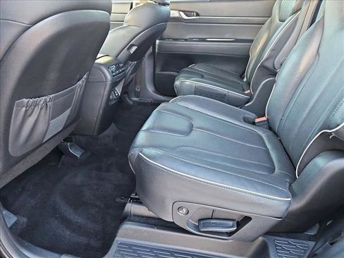 Used 2024 Hyundai Palisade Limited image 19