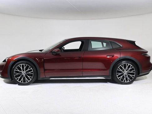 Certified 2022 Porsche Taycan 4 Cross Turismo image 2