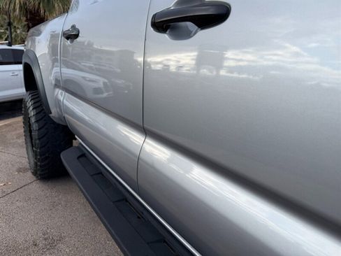 Used 2019 Toyota Tacoma TRD Off-Road image 29