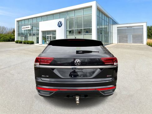 Certified 2020 Volkswagen Atlas Cross Sport SEL AWD/4WD image 4