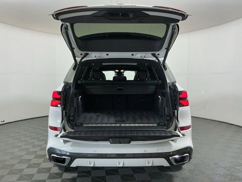 Certified 2025 BMW X5 xDrive50e w/ M Sport Package AWD/4WD image 9