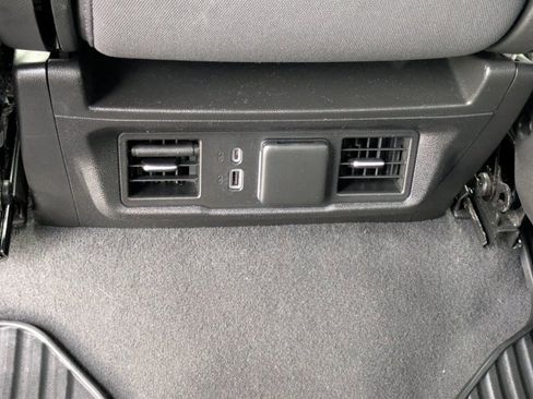 Used 2023 Chevrolet Silverado 1500 LT image 16