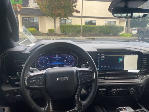 Used 2024 Chevrolet Silverado 1500 ZR2 w/ Technology Package image 22