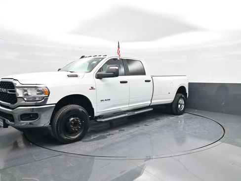 Used 2024 RAM 3500 Big Horn image 4